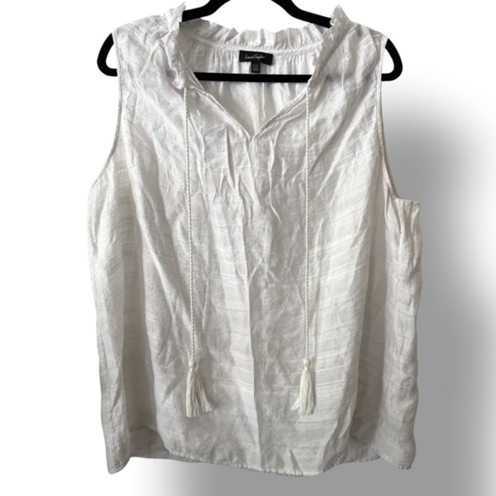 Lord + Taylor whits‎ sleeveless embroidered stripe Blouse with Tassel Tie Ruffle